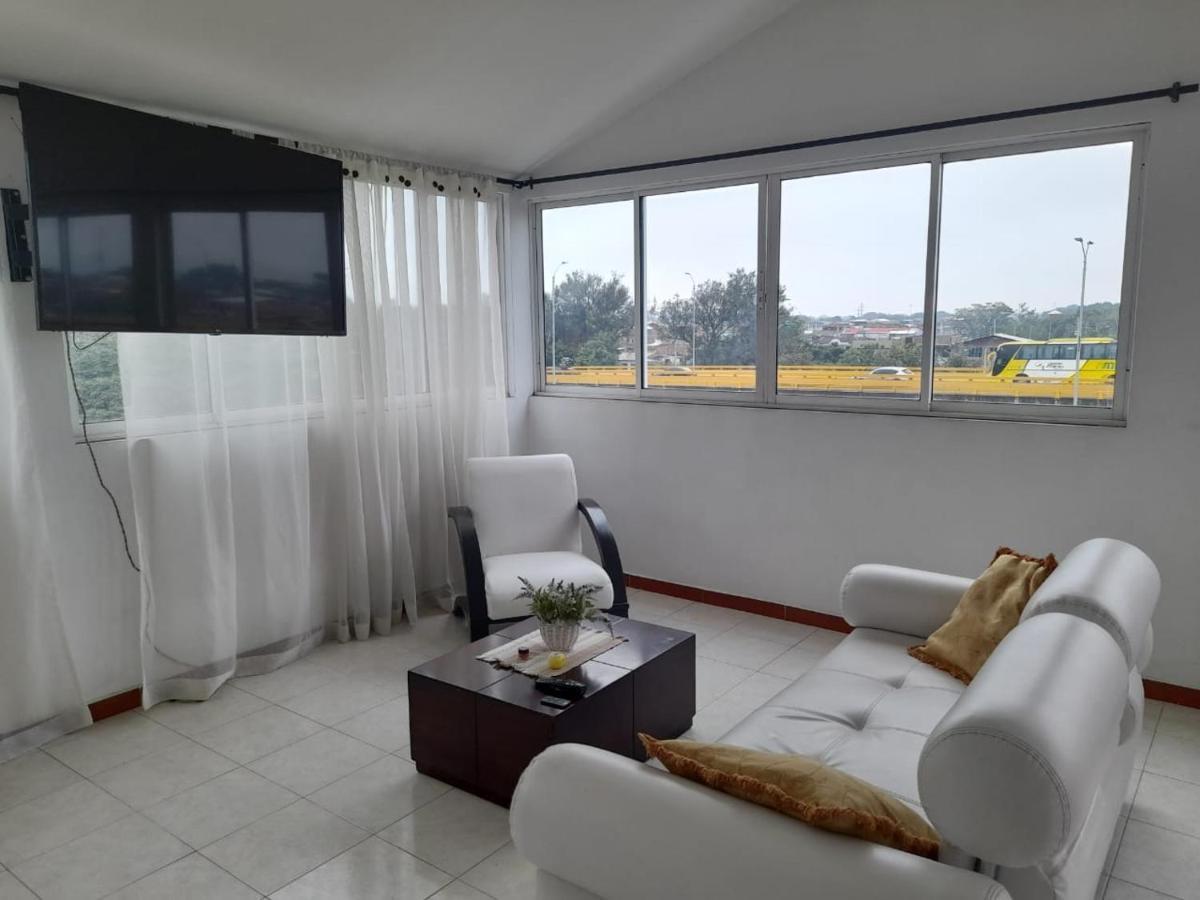 Apartamento Oasis Del Norte Cali Zewnętrze zdjęcie